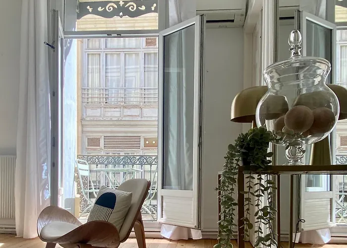 Le Temps D'un Passage, De Charme En Plein Centre Historique Apartment Montpellier